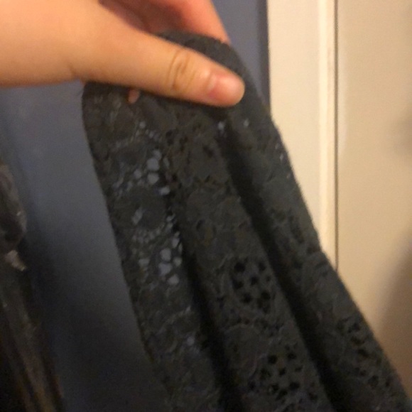 Size 2-4 black dress lace decemt condition 👌 - Picture 5 of 6